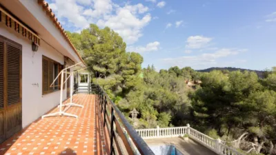 Chalet unifamiliar en calle Avd.Monterodeno photo 3