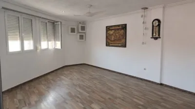 Apartment in Xirivella photo 2