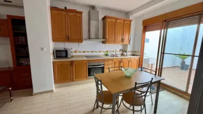 Chalet pareado en Carrer de la Figuera photo 6