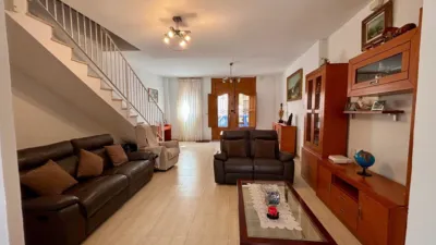 Chalet pareado en Carrer de la Figuera photo 4