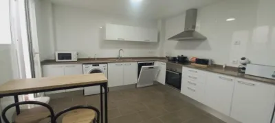 Chalet adosado en alquiler en Calle de la Amistad, Quart de Poblet de 1.980 €<span>/mes</span>