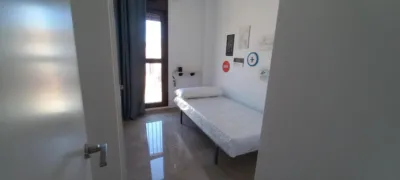 Chalet adosado en alquiler en Calle de la Amistad, Quart de Poblet de 1.980 €<span>/mes</span>