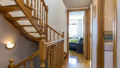 Chalet adosado en venta en Camino del Pilón, Miralbueno (Zaragoza Capital) de 425.000 €
