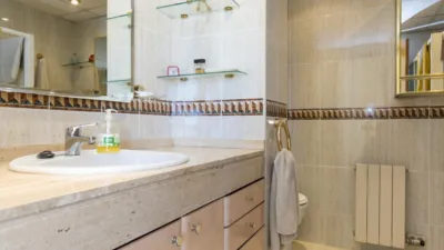 Chalet adosado en venta en Camino del Pilón, Miralbueno (Zaragoza Capital) de 425.000 €