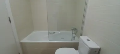 Chalet adosado en alquiler en Calle de la Amistad, Quart de Poblet de 2.150 €<span>/mes</span>