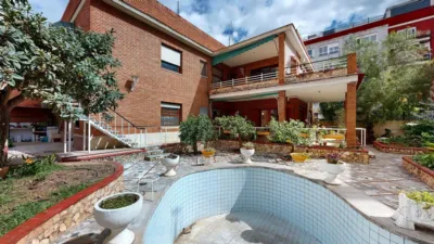 Chalet unifamiliar en venta en Carrer de Gómez Ferrer, cerca de Carrera de Cantarerías, Zona L'Ermita (Torrent) de 650.000 €