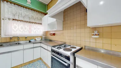 Chalet unifamiliar en venta en Carrer de Gómez Ferrer, cerca de Carrera de Cantarerías, Zona L'Ermita (Torrent) de 650.000 €