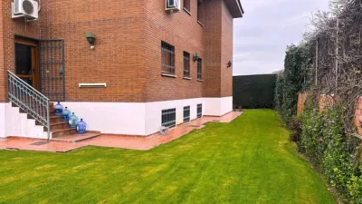 Single-family home in Pueblo photo 57