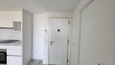 Piso en alquiler en Ciudad Ciencias, Fonteta de Sant Lluís (Distrito Quatre Carreres. València Capital) de 1.050 €<span>/mes</span>