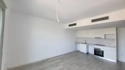 Piso en alquiler en Ciudad Ciencias, Fonteta de Sant Lluís (Distrito Quatre Carreres. València Capital) de 1.050 €<span>/mes</span>