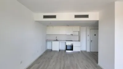 Piso en alquiler en Ciudad Ciencias, Fonteta de Sant Lluís (Distrito Quatre Carreres. València Capital) de 1.050 €<span>/mes</span>