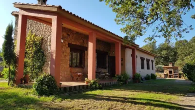 Casa unifamiliar en venda a A Un Kilómetro del Centro, Valverde del Fresno de 290.000 €