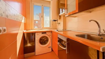 Dúplex en venta en Calle de Luis Portones, Berruguete (Distrito Tetuán. Madrid Capital) de 385.000 €