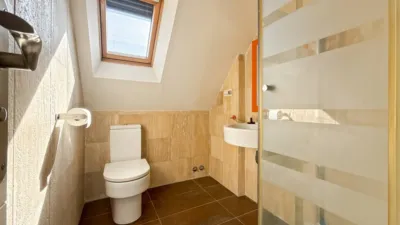 Dúplex en venta en Calle de Luis Portones, Berruguete (Distrito Tetuán. Madrid Capital) de 385.000 €