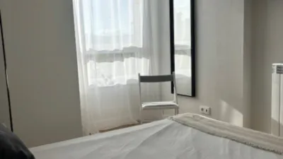 Piso en alquiler en Hospitales, Ermitagaña-Mendebaldea-Etxabakoitz (Pamplona - Iruña) de 1.800 €<span>/mes</span>