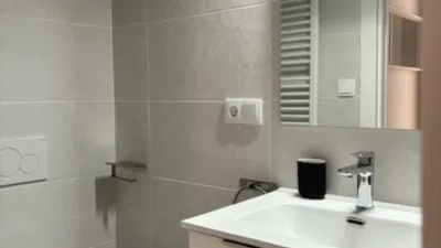 Piso en alquiler en Hospitales, Ermitagaña-Mendebaldea-Etxabakoitz (Pamplona - Iruña) de 1.800 €<span>/mes</span>