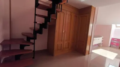 Dúplex en venta en Calle de José Antonio, 22, Sevilla la Nueva de 399.900 €