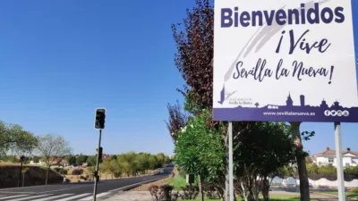 Dúplex en venta en Calle de José Antonio, 22, Sevilla la Nueva de 399.900 €