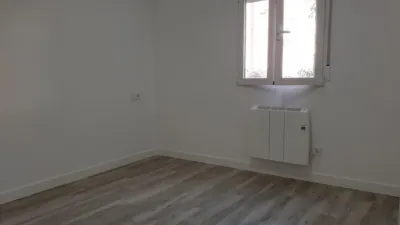 Piso en alquiler en Calle de La Bañeza - Imagen 3