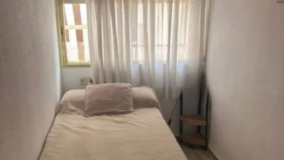 Apartment in Centre photo 6