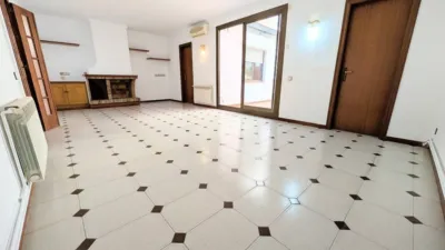 Piso en venta en Carrer de Lugo, El Carmel (Distrito Horta-Guinardó. Barcelona Capital) de 428.900 €