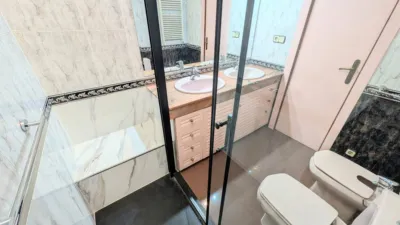 Piso en venta en Carrer de Lugo, El Carmel (Distrito Horta-Guinardó. Barcelona Capital) de 428.900 €