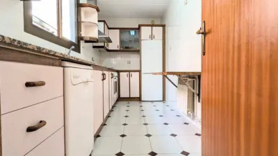 Piso en venta en Carrer de Lugo, El Carmel (Distrito Horta-Guinardó. Barcelona Capital) de 428.900 €