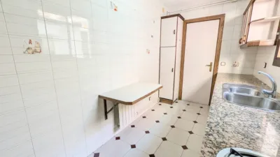 Piso en venta en Carrer de Lugo, El Carmel (Distrito Horta-Guinardó. Barcelona Capital) de 428.900 €