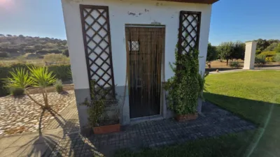 Detached house on Carretera de Caceres photo 13