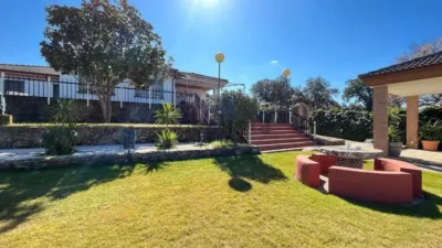 Detached house on Carretera de Caceres photo 2