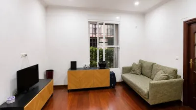 Apartment on Santa Clara Street photo 2