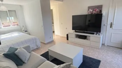 Top-floor apartment on Calle de la Constitución photo 6