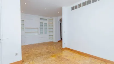 Piso en Madrid Rio photo 9