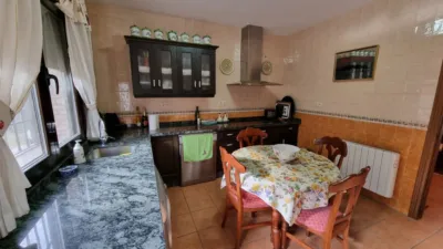 Townhouse in Valdastillas photo 20