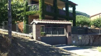 Townhouse in Valdastillas photo 2