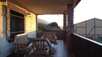 Townhouse in Valdastillas photo 7