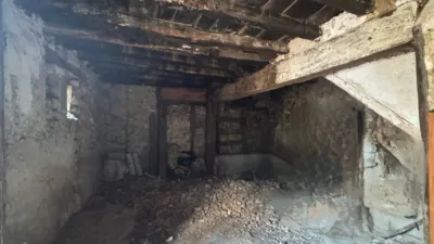 House in the Centre photo 2