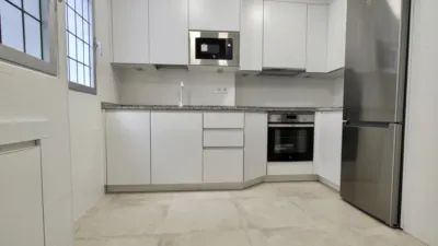 Piso en alquiler en Calle de Menorca - Imagen 4