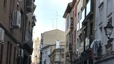 Apartamento en venta en Calle del Doctor Don Alejandro Palomar, 45, Casco Antiguo (Zaragoza Capital) de 150.000 €
