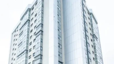 Piso en alquiler en Calle de la Bausa - Imagen 2