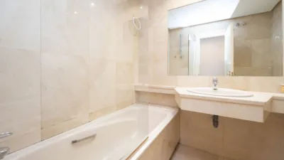 Piso en alquiler en Calle de Mesena, cerca de Calle de Aleixandre - Imagen 13