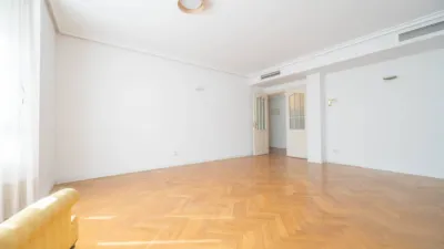 Piso en alquiler en Calle de Mesena, cerca de Calle de Aleixandre - Imagen 4