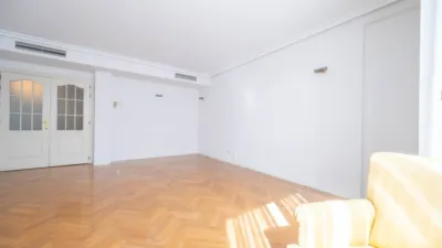 Piso en alquiler en Calle de Mesena, cerca de Calle de Aleixandre - Imagen 8