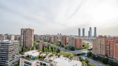 Piso en alquiler en Pasaje de Caleruega - Imagen 3