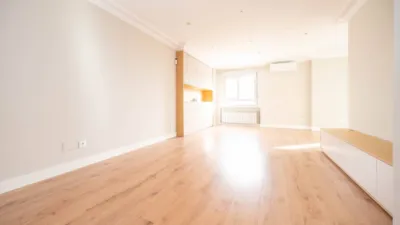 Piso en alquiler en Pasaje de Caleruega - Imagen 4