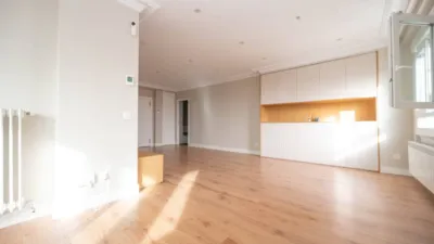 Piso en alquiler en Pasaje de Caleruega - Imagen 8