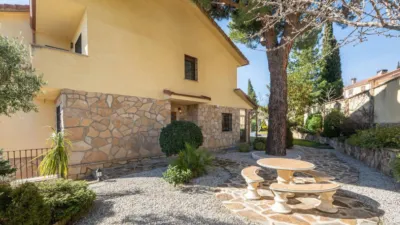 Semi-detached house on Calle de la Peña del Tejo photo 4