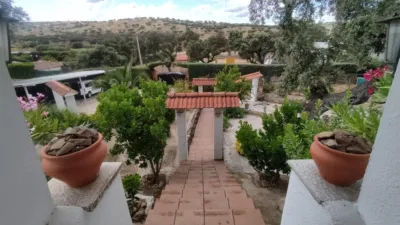 Detached house on Crta de Caceres photo 15