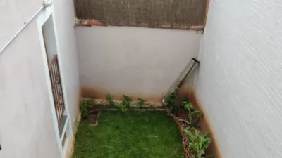 Casa adosada en venta en Faldas del Castillo, La Florida-San Pedro (Soria Capital) de 202.000 €