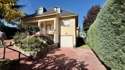 Detached House on Avenida del Alto del León photo 2
